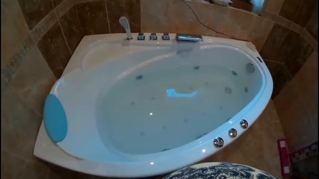 Пуск воды в ванну//Ванна с гидромассажем//Гуляш из говядины//Двери привезли. смотреть онлайн