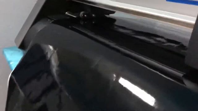 Плоттерная резка пленки. Изготовление трафарета для надписи на лодку смотреть онлайн