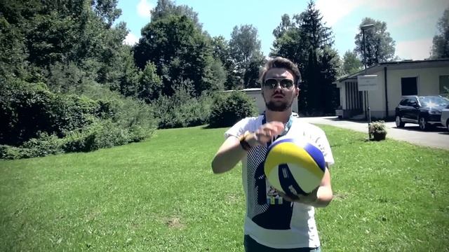 Обзор первых смарт-часов Swatch - сделано в Швейцарии смотреть онлайн