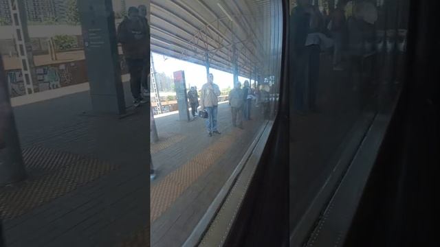 Поездка на электропоезде. До Москвы Курской. смотреть онлайн
