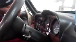 ремонт петель ваз 2106.         ОЧЕНЬ СТАРОЕ ВИДЕО.