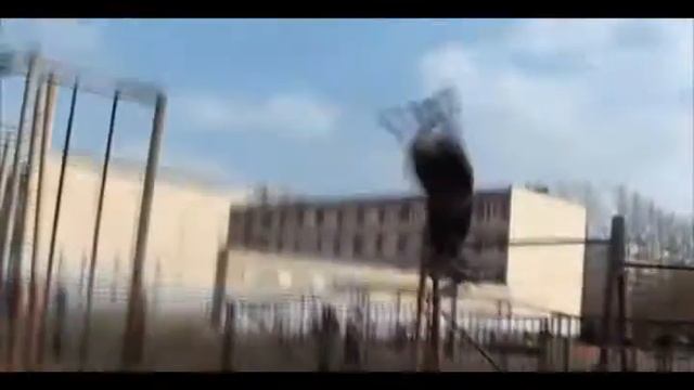 Турник - двойное сальто назад с винтом в соскок