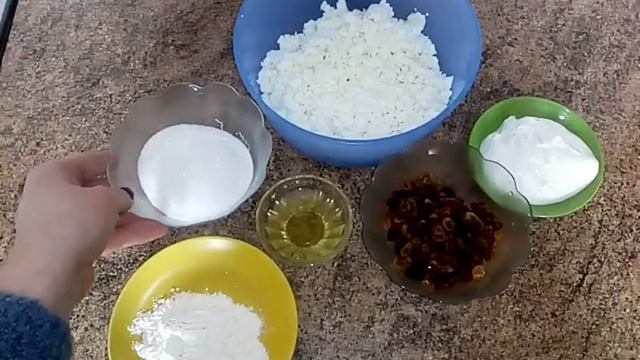 #выпечка#сочникистворогом
Сочники с творогом из дрожжевого теста///Мягкие и вкусные/// смотреть онлайн