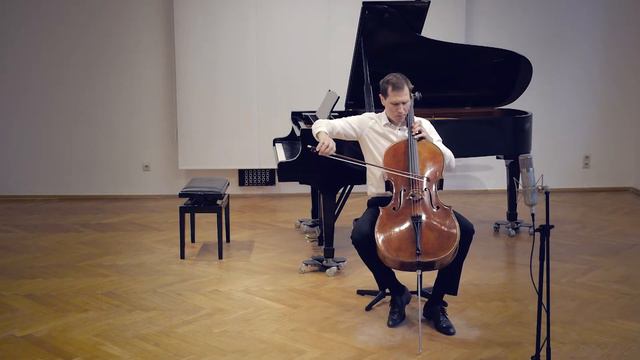 Bach: Sarabande Suite No. 6 in D major BWV 1012 смотреть онлайн