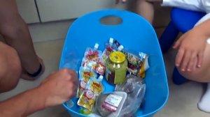 Мисс КЭТИ И Мистер Макс (первые видео) пробуют еду разных стран.