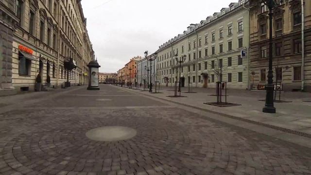 Большая конюшенная улица. Шаговый таймлапс. смотреть онлайн