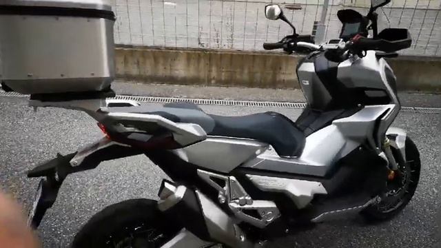 Honda X-ADV centromotolodi смотреть онлайн