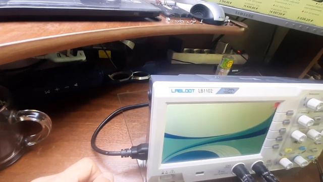 Доработанный осциллограф LABLOOT LB1102 для работы от аккумулятора
