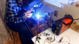 Самодельный осциллятор - блин второй. Работает! =)