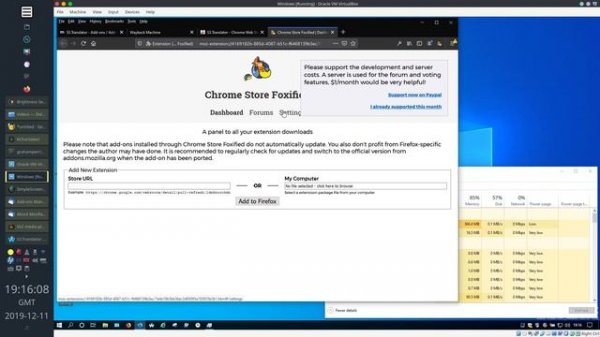 Mozilla Firefox, Chrome Store Foxified, Chrome Web Store and a non-signed extension