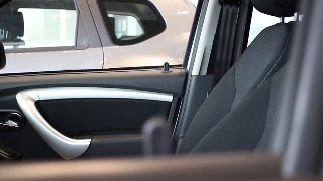NISSAN TERRANO - ОСНАЩЕНИЕ Comfort и Elegance смотреть онлайн