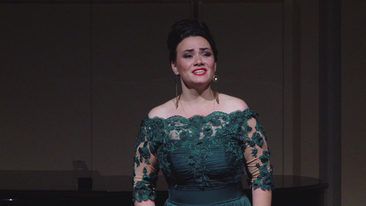 Приношение П.И. Чайковскому — сольный концерт Галины Зольниковой (сопрано) смотреть онлайн