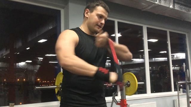 Жим штанги (50 кг). Наибольшее количество повторений (мужчины) смотреть онлайн