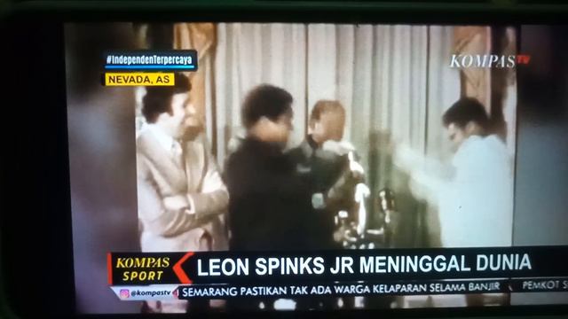 JUARA TINJU DUNIA LEON SPINKS MENINGGAL DUNIA смотреть онлайн