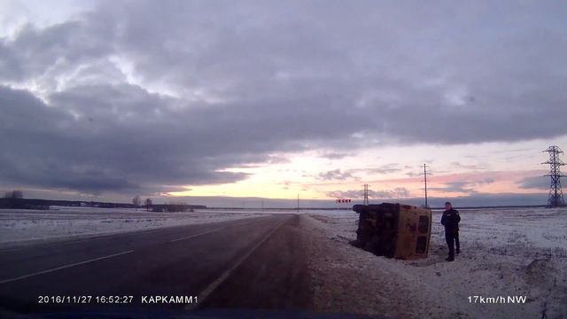 Полицейский разворот со скорости 80км\ч на узкой дороге и со встречняком смотреть онлайн