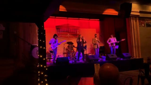 Young Petty Thieves and Billy Gibson @ Lafayette's Memphis смотреть онлайн