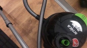 Детальный отзыв о пылесосе Arnica Hydra с аквафильтром.