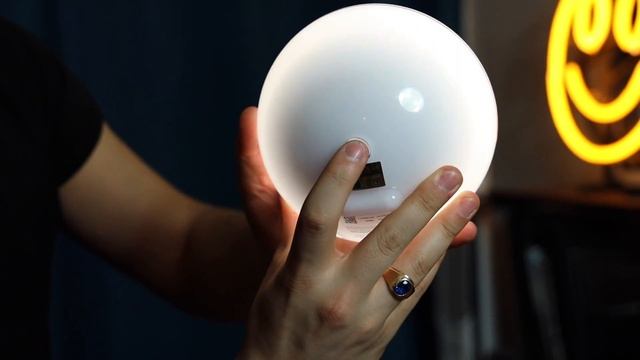 Philips Hue Go Review: Bluetooth is Better смотреть онлайн