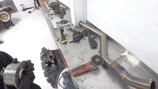 AUDI B8 A4 DIFFERNTIAL WELDS CRACKED!!! | EP 2 | WRECKED | ECS Tuning смотреть онлайн