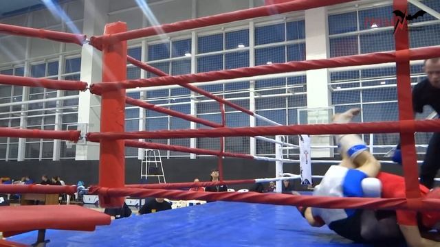 MMA Новогодний дебют турнир КСЕ Гроза Чемпионы смотреть онлайн