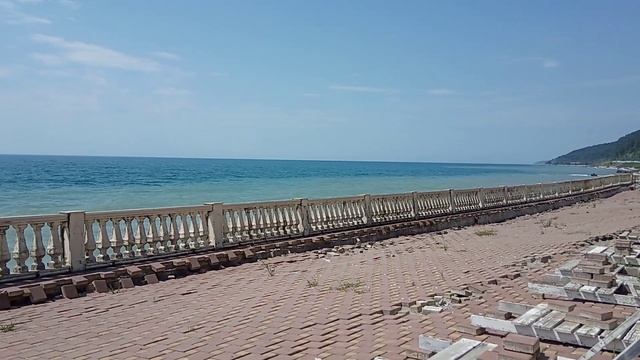 АВГУСТ В ЛОО. ЦЕНТРАЛЬНАЯ НАБЕРЕЖНАЯ. смотреть онлайн