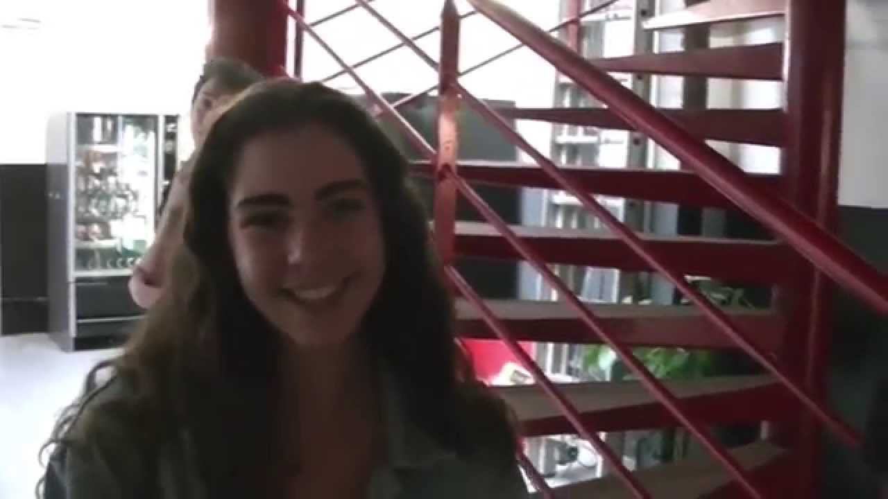 Приветы с акцентами: амальгама молодых французских актеров смотреть онлайн