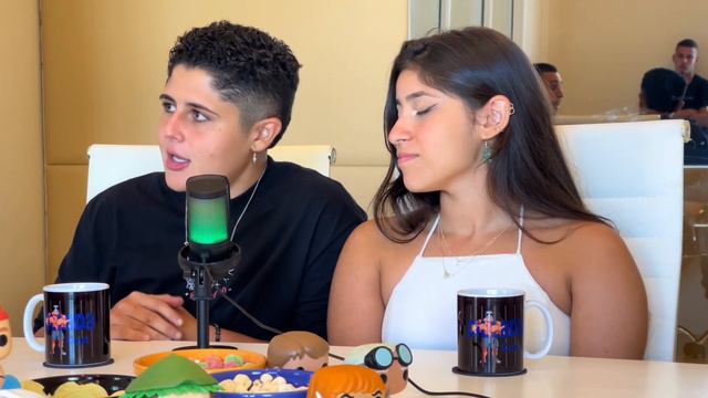 CAROL DE LUCAS E ANINHA MARRAFA - Cillada Cast #002 смотреть онлайн
