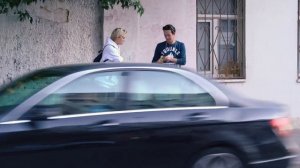 ДЕВУШКА ПЕРДИТ С ПОДЛИВОЙ / ПРАНК (реакция людей на пердёж)