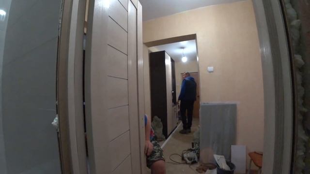 КОНФЛИКТ С РАБОЧИМИ ПЕРЕД СДАЧЕЙ... смотреть онлайн