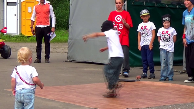 БРЕЙК-ДАНС. Танцуют дети. СПб. смотреть онлайн