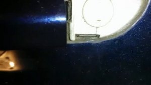 Снятие пластиковой крышки с личинки замка двери Passat B7