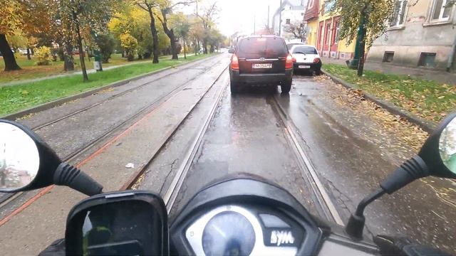 Rainy City Tour on a Scooter - SYM Symphony ST 50 смотреть онлайн