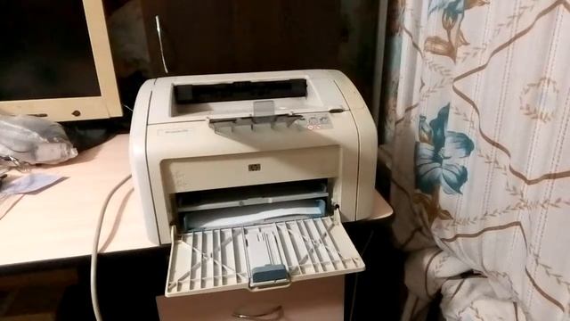 Скрежет при печатани HP LaserJet 1018 смотреть онлайн