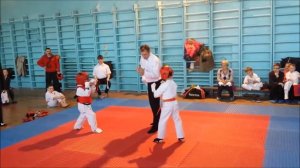 Киокушинкай дети. Первенство г.Екатеринбурга 2014 по Кекусин-кан каратэ Алиса К. 6 лет