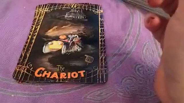 Trick or Tarot! New deck unboxing смотреть онлайн