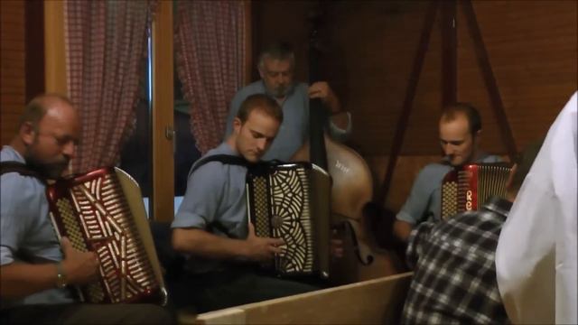 Ländlerquartett Tanzboden; Ingenbohler Chilbi 2014-2 смотреть онлайн