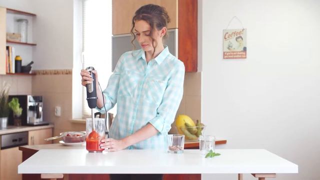 Blender ręczny MANTA HBL941, 600 W смотреть онлайн