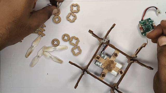 RC DIY DRONE || XYQ-1&2 || GKFESCC 2.4 Ghz - 6 Axis Gyro Drone Making Video смотреть онлайн