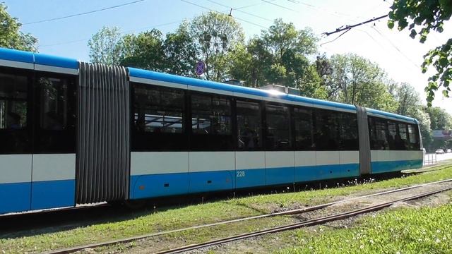 FHD. Новый трамвай KT4UA "VinWay" №228 на остановке Ул. Воинов-Интернационалистов. Эпизод 1 смотреть онлайн