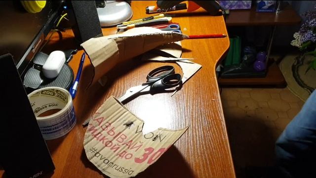 КАК СДЕЛАТЬ МАСКУ ЧУМНОГО ДОКТОРА (ЧАСТЬ 1) смотреть онлайн