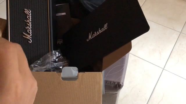 Marshall Stockwell unboxing - speaker marshall bluetooth e smartphone blackberry Classic смотреть онлайн