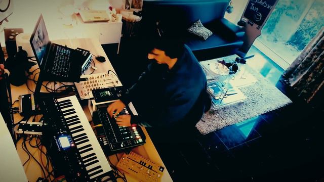 Drum and bass jam - Roland Tr-8 | Behringer Deepmind 12 | Behringer TD-3 смотреть онлайн