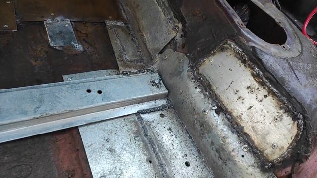 Машина пчеловода.Ремонт авто.Сварка и заклепки восстановление днища солона.Ремонт кузова нива. смотреть онлайн