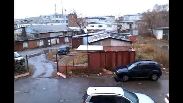 Общага. 18 кв. М. 26 Бакинских комиссаров. 2 этаж. Как в катакомбах. Красноярск. смотреть онлайн