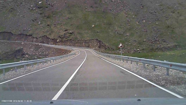Дорога на Джилы-СУ, серпантин и камнепад. смотреть онлайн