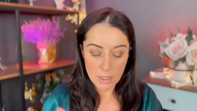 ‼️ Осторожно! Как мы старим себя сами: Ошибки в макияже, которые добавляют нам возраст смотреть онлайн