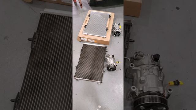 Peugeot 208 Replaced Aircond Compressor & Condenser New ?????? смотреть онлайн