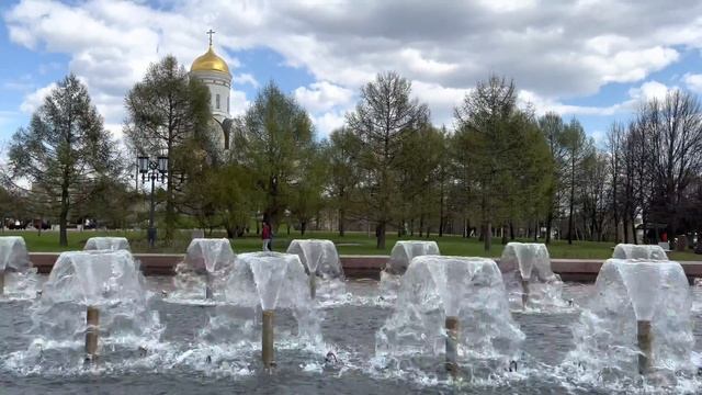 Walking tour in Moscow 4k. Victory Park. Poklonnaya Hill. Парк Победы. Поклонная гора. روسيا، موسكو смотреть онлайн