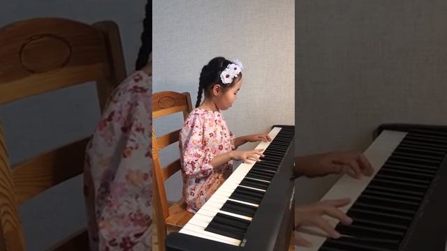 Пестерева Валерия. Виноградов Танец медвежат.2 кл охп,1ч смотреть онлайн