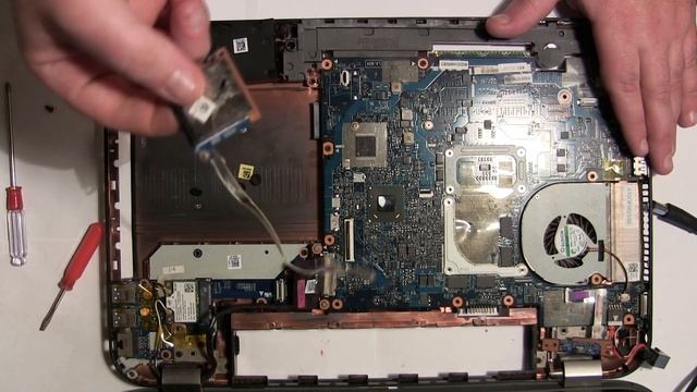 ноутбук не включается не реагирует на кнопку включения смотреть онлайн